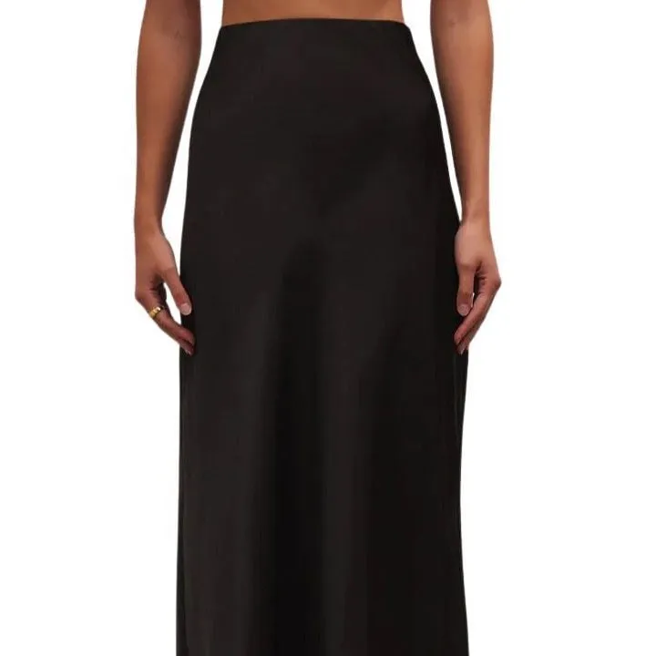 Europa Poly Sheen Skirt