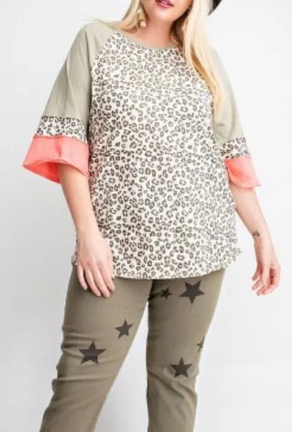 It's So Chic Curvy Top