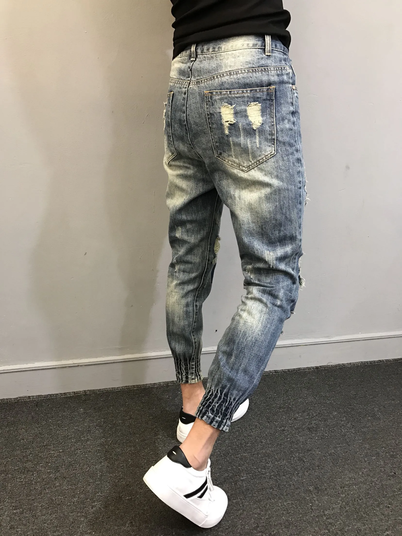 Trendy Leg-Fit Slim Jeans Pants
