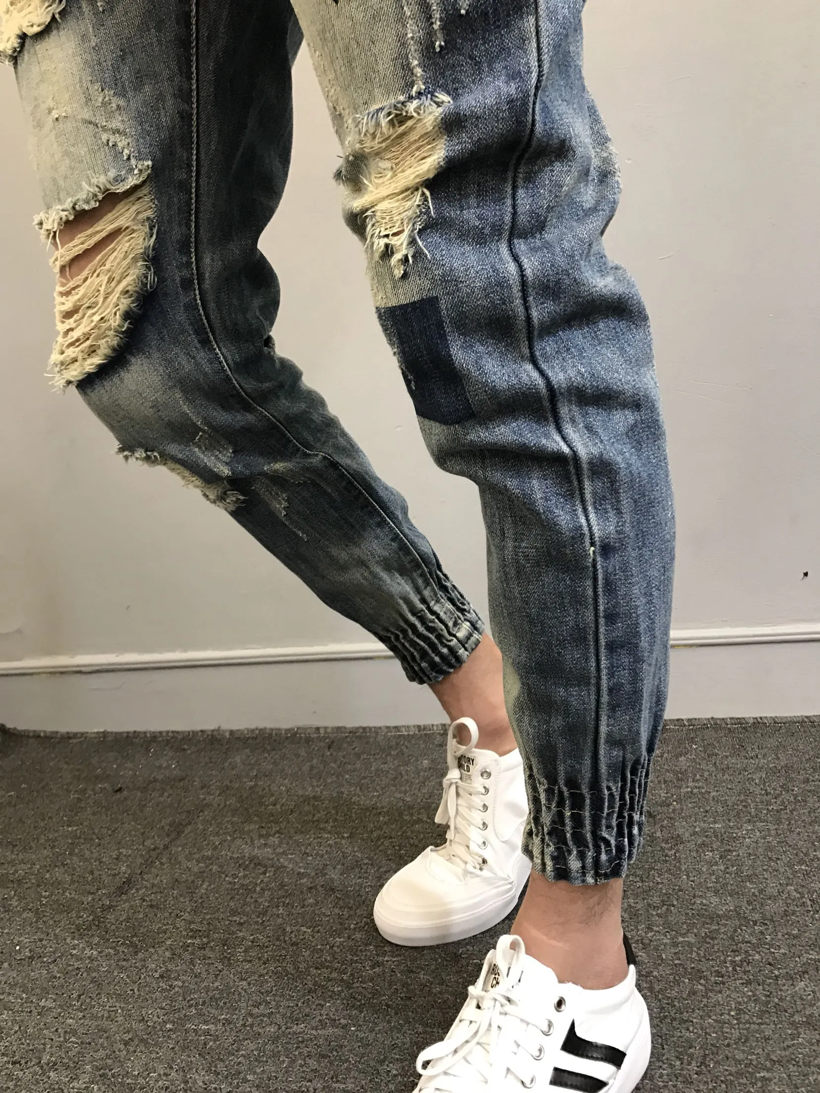 Trendy Leg-Fit Slim Jeans Pants